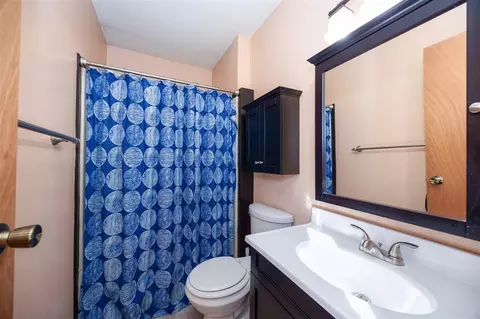 Bath - 1518 Southwick, Tecumseh, MI 49286 photo 2 of 2