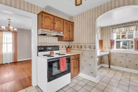 Kitchen - 1105 S Webster, Jackson, MI 49203 photo 4 of 4