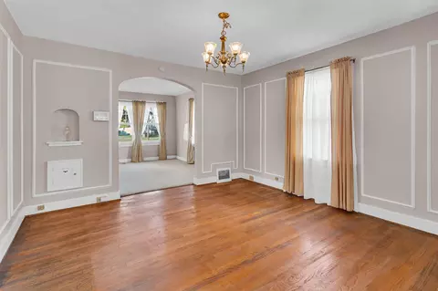 Living - 1105 S Webster, Jackson, MI 49203 photo 3 of 3