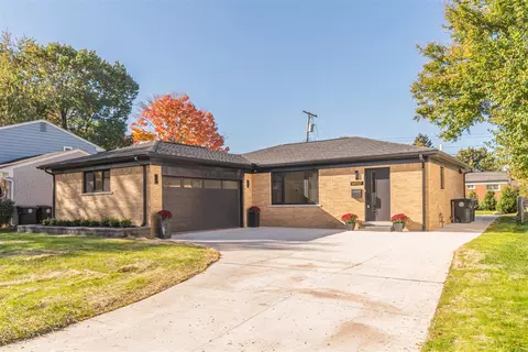 14557 Richfield, Livonia, MI 48154