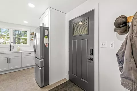Entry Way - 60142 Corey Lk, Three Rivers, MI 49093 photo 1 of 3