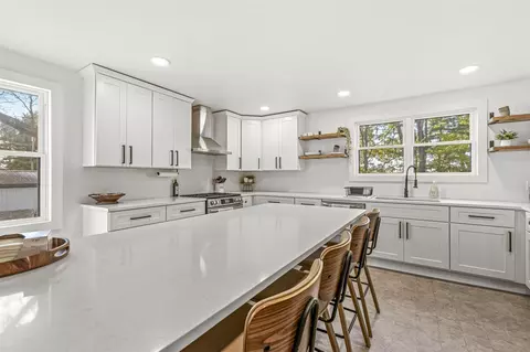 Kitchen - 60142 Corey Lk, Three Rivers, MI 49093 photo 2 of 6