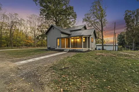 Exterior - 60142 Corey Lk, Three Rivers, MI 49093 photo 3 of 17