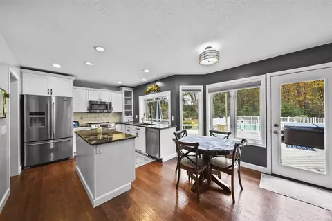 Kitchen - 7142 Foxmoore, Jackson, MI 49201 photo 1 of 3