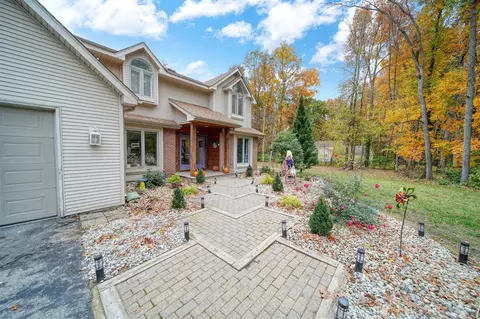 Exterior - 7142 Foxmoore, Jackson, MI 49201 photo 5 of 15