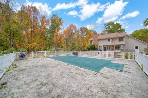 Exterior - 7142 Foxmoore, Jackson, MI 49201 photo 12 of 15