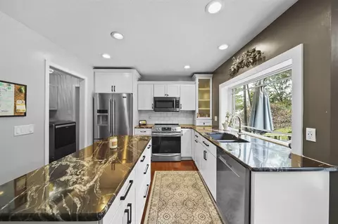 Kitchen - 7142 Foxmoore, Jackson, MI 49201 photo 2 of 3