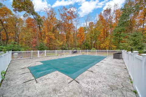 Exterior - 7142 Foxmoore, Jackson, MI 49201 photo 11 of 15