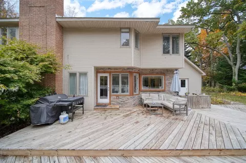 Exterior - 7142 Foxmoore, Jackson, MI 49201 photo 7 of 15