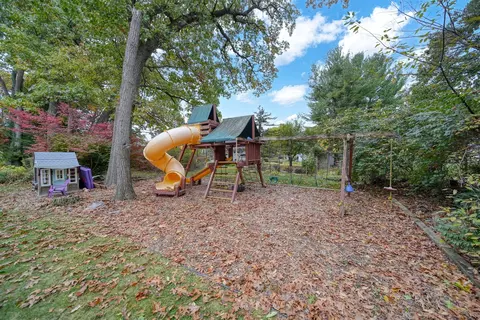 Exterior - 7142 Foxmoore, Jackson, MI 49201 photo 14 of 15