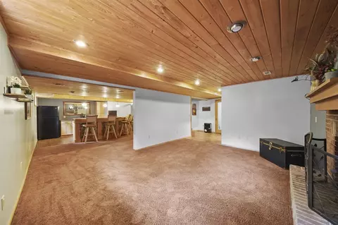 Living - 7142 Foxmoore, Jackson, MI 49201 photo 3 of 3