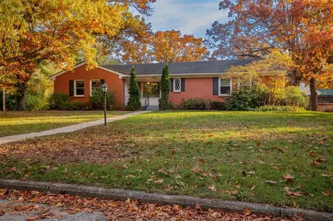 610 Birchwood, Lowell, MI 49331