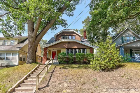 1019 Calvin, Grand Rapids, MI 49506