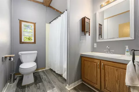 Bath - 3096 140th, Dorr, MI 49323 photo 2 of 2