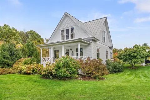 10800 Brown Lk, Rockford, MI 49341