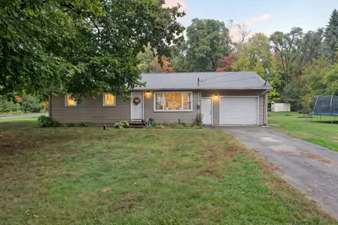 13017 Brockway, Vicksburg, MI 49097