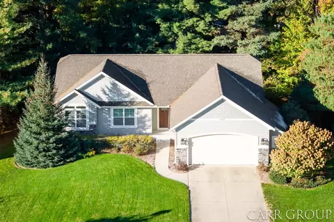 9065 Winterberry, West Olive, MI 49460