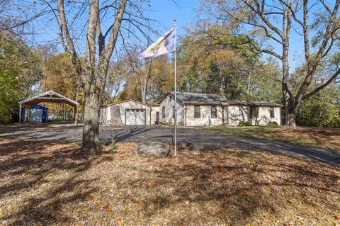 582 Shirley, Jackson, MI 49202