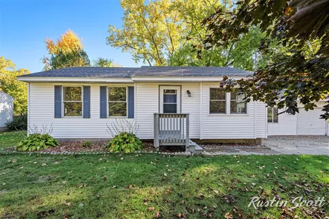 3746 Grape, Grand Rapids, MI 49525