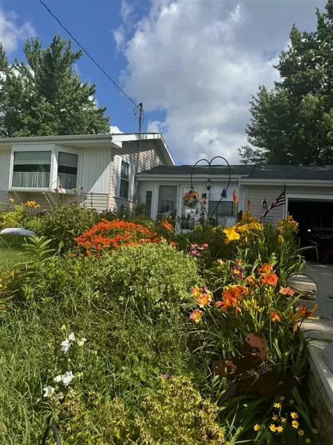 Exterior - 1284 Codling, Adrian, MI 49221 photo 15 of 19