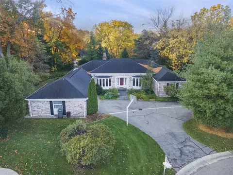 616 Saint Andrews, Grand Rapids, MI 49546