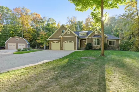 4312 Woodside Mdw, Dorr, MI 49323