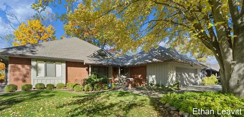 6260 Heathmoor, Grand Rapids, MI 49546