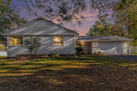 5350 Crimson, Kalamazoo, MI 49009