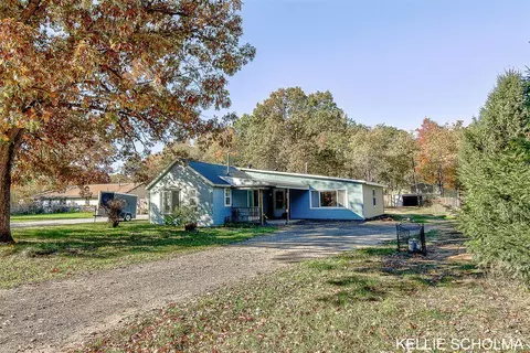 17665 136th, Nunica, MI 49448