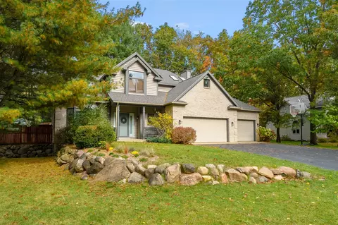 5260 Saddle Clb, Kalamazoo, MI 49009