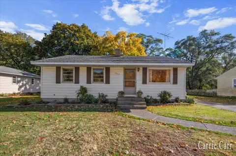 3312 Ivanrest, Grandville, MI 49418