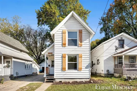 1052 Broadway, Grand Rapids, MI 49504
