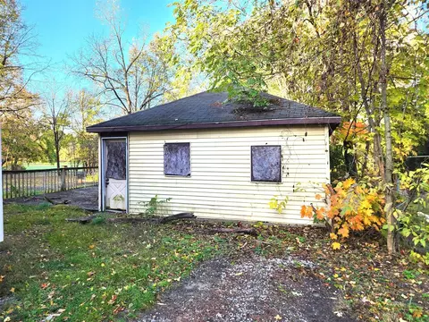Exterior - 210 Middle, Three Rivers, MI 49093 photo 4 of 5