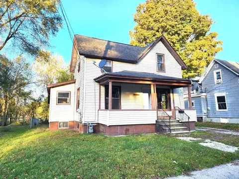 210 Middle, Three Rivers, MI 49093