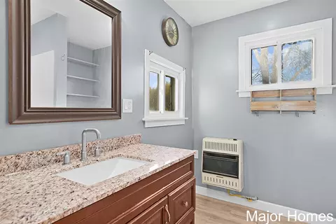 325 S Division, Lowell, MI 49331 photo 19