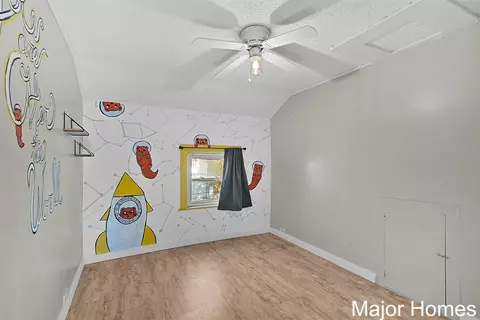 325 S Division, Lowell, MI 49331 photo 26