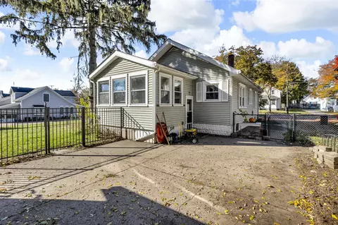 731 Ellery, Jackson, MI 49202 photo 32