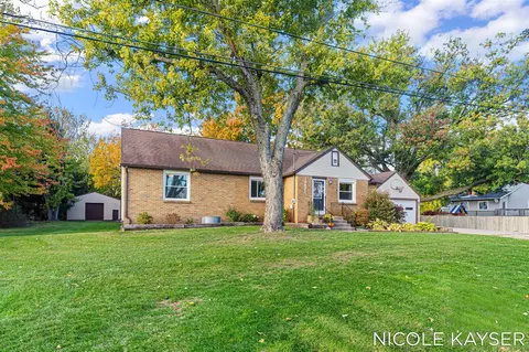 10471 Chicago, Zeeland, MI 49464