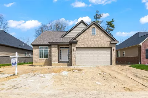 31610 Beaver, New Boston, MI 48164