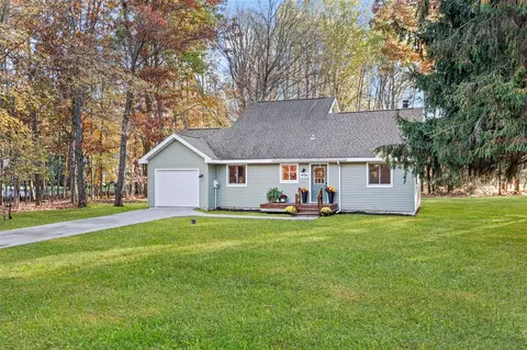 9721 Willow, Canadian Lakes, MI 49346