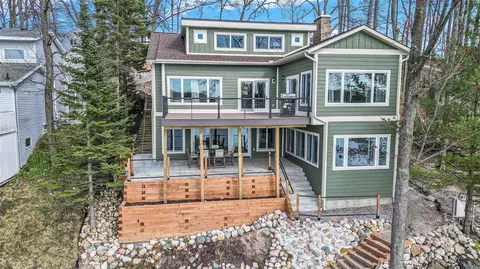 3753 Alden Nash, Lowell, MI 49331
