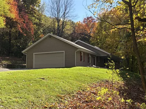9114 N Riverview, Kalamazoo, MI 49004