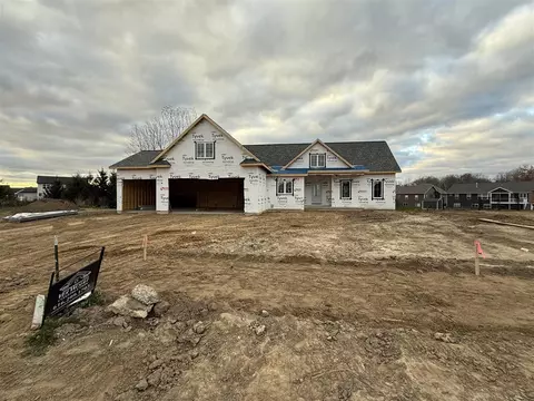 1821 Stratford, Walker, MI 49534