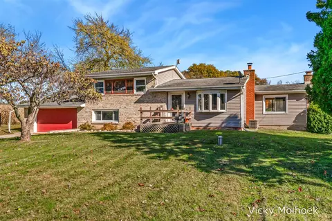 11506 11 Mile, Ceresco, MI 49033