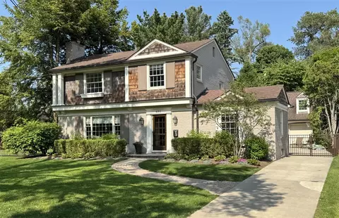 695 Westchester, Birmingham, MI 48009
