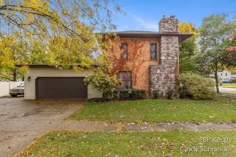 282 N N Ctr, Marcellus, MI 49067