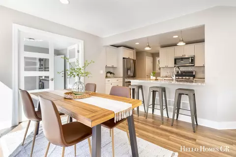 Dining - 4356 Amazon, Lowell, MI 49331 photo 1 of 4