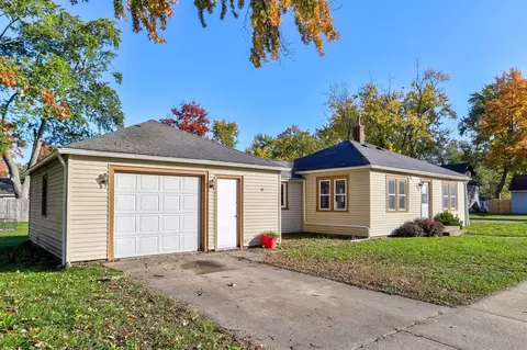 133 W Garfield, Zeeland, MI 49464