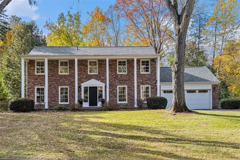 3075 Hunting Vly, Ann Arbor, MI 48104
