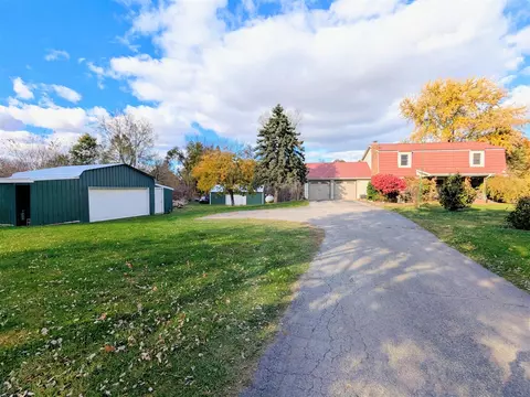 9913 Jones, Bellevue, MI 49021